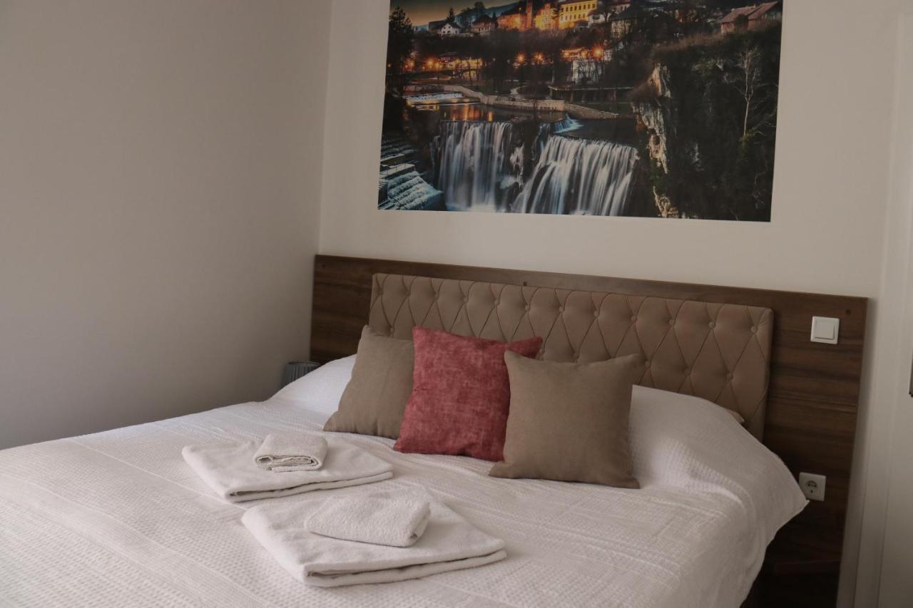 Royal City Apartments 亚伊采 外观 照片